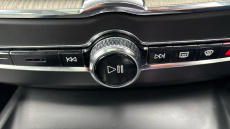 Volvo XC60 2.0 T8 [455] RC PHEV Ultimate Dark 5dr AWD Gtron Estate